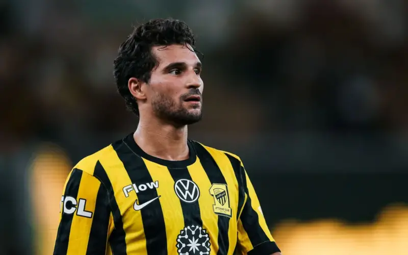 ما القنوات الناقلة لمباراة الاتفاق والاتحاد في دوري روشن السعودي 2025-2026؟ وكيف تشاهدها عبر الإنترنت؟